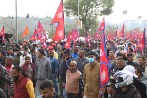 राजावादीले सडक छेक्दा विमानस्थल क्षेत्रमा यात्रुलाई हैरानी